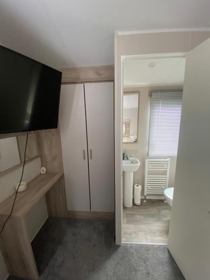 Meadow View 171 - Golden Palm - Central Heating, Wifi, Pet Friendly, Bed Linen - Meadow Lakes Caravan & Lodge Hire Chapel St. Leonards Extérieur photo