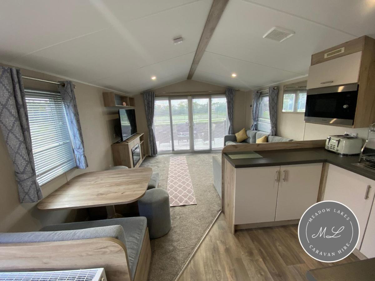 Meadow View 171 - Golden Palm - Central Heating, Wifi, Pet Friendly, Bed Linen - Meadow Lakes Caravan & Lodge Hire Chapel St. Leonards Extérieur photo