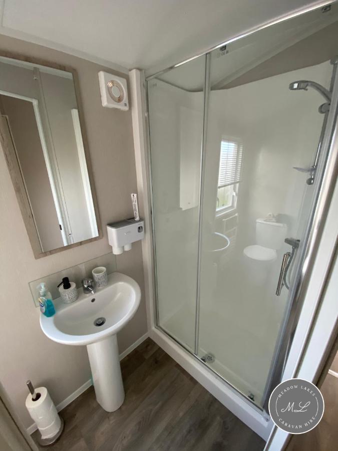 Meadow View 171 - Golden Palm - Central Heating, Wifi, Pet Friendly, Bed Linen - Meadow Lakes Caravan & Lodge Hire Chapel St. Leonards Extérieur photo